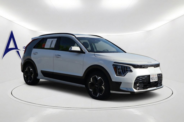 Used 2023 Kia Niro EV Wave  in Norco, CA 3