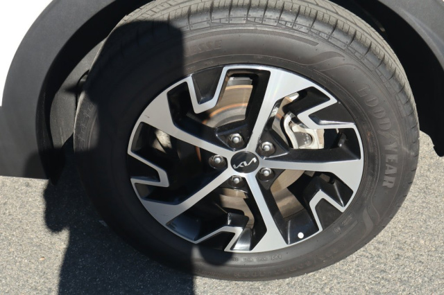 Used 2024 Kia Sportage Hybrid EX  in Norco, CA 13