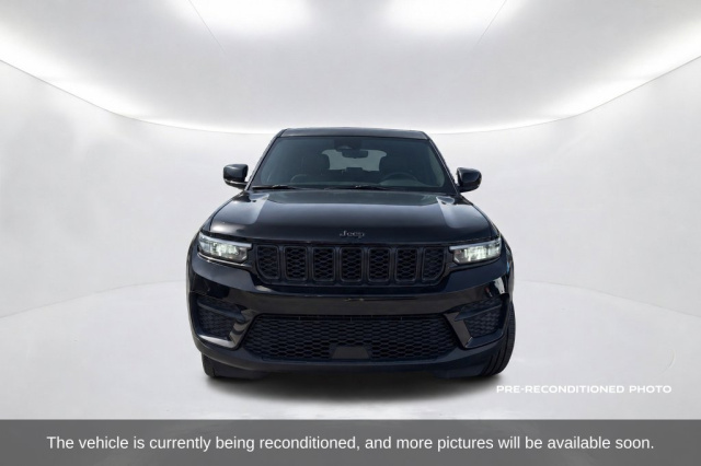 Used 2023 Jeep Grand Cherokee Altitude X  in Norco, CA 1