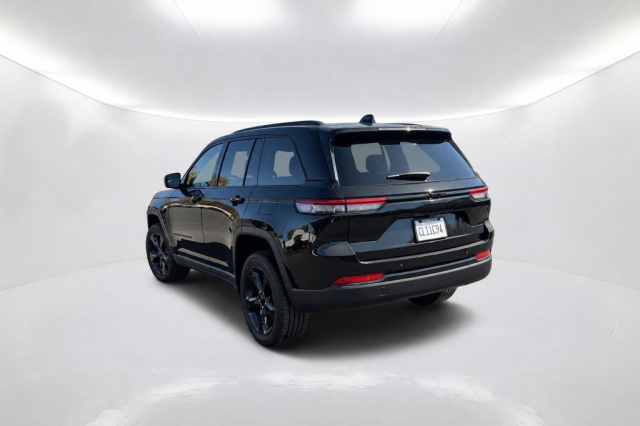 Used 2023 Jeep Grand Cherokee Altitude X  in Norco, CA 7