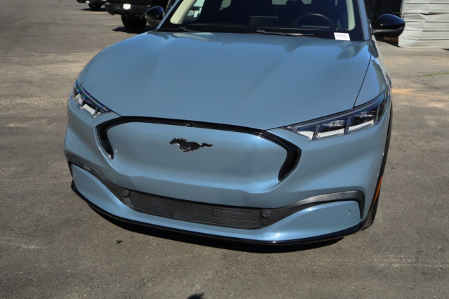 Used 2023 Ford Mustang Mach-E Premium  in Norco, CA 8
