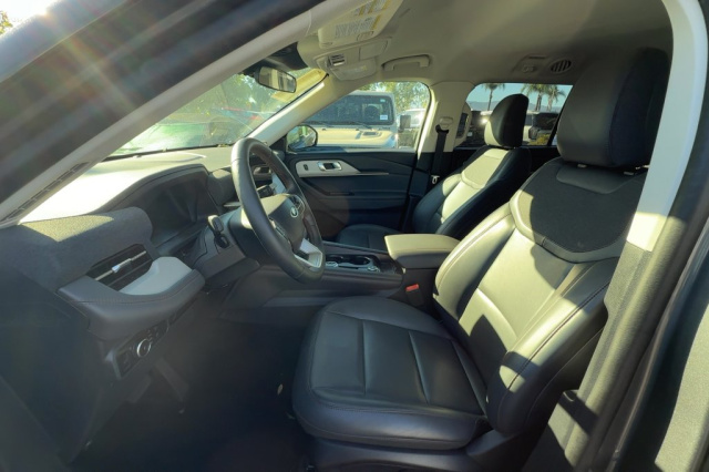Used 2025 Ford Explorer Active  in Norco, CA 10