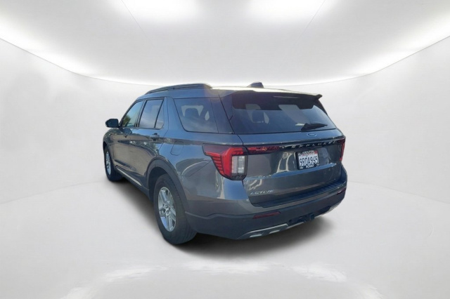 Used 2025 Ford Explorer Active  in Norco, CA 7