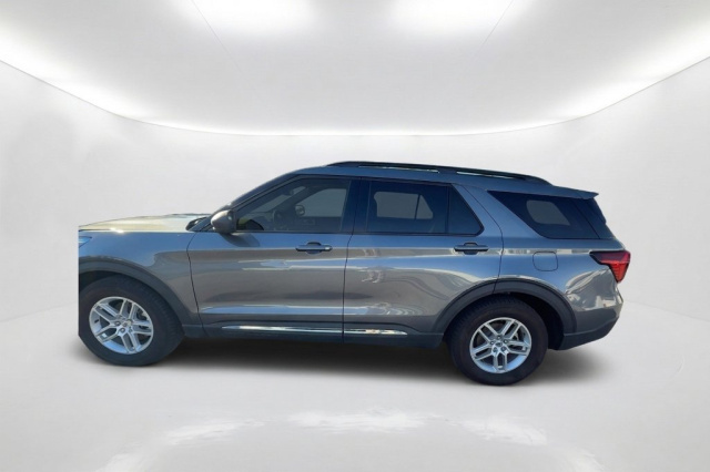 Used 2025 Ford Explorer Active  in Norco, CA 8