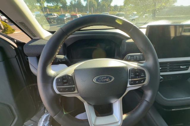 Used 2025 Ford Explorer Active  in Norco, CA 15
