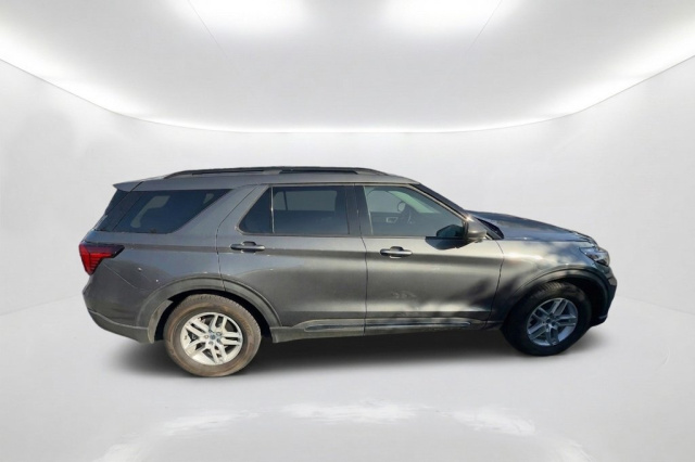 Used 2025 Ford Explorer Active  in Norco, CA 3