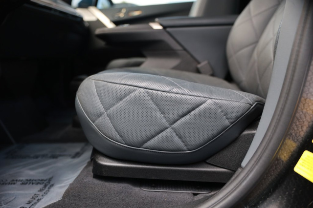 Used 2023 BMW iX M60  in Norco, CA 22
