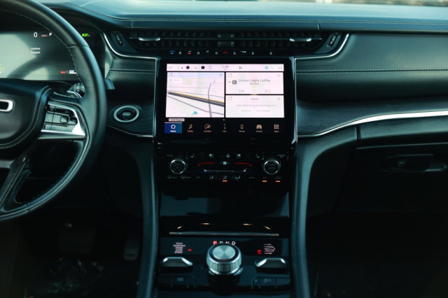 Used 2023 Jeep Grand Cherokee Overland 4xe  in Norco, CA 32
