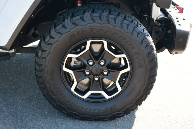 Used 2021 Jeep Gladiator Rubicon  in Norco, CA 12