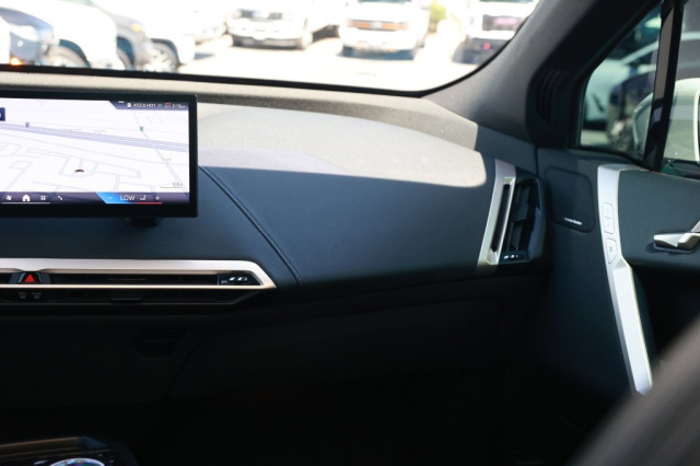 Used 2025 BMW iX xDrive50  in Norco, CA 31