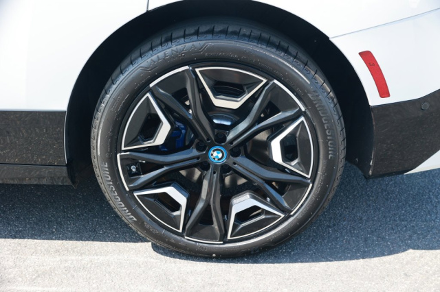 Used 2025 BMW iX xDrive50  in Norco, CA 12