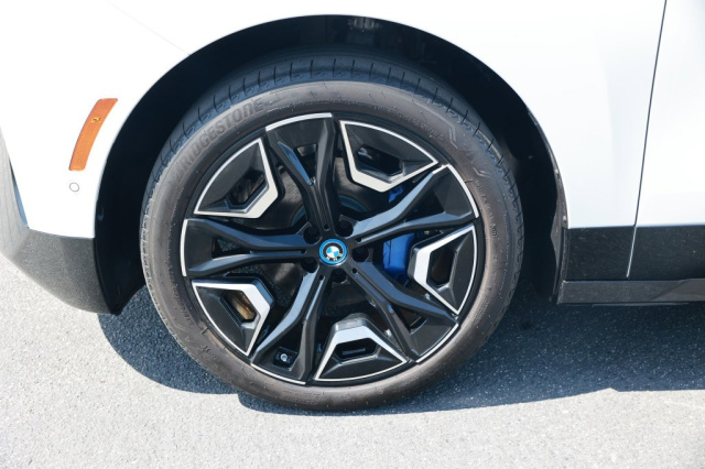Used 2025 BMW iX xDrive50  in Norco, CA 14