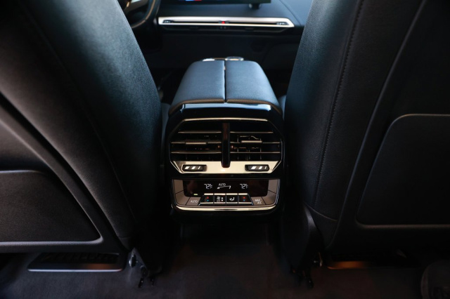Used 2025 BMW iX xDrive50  in Norco, CA 35