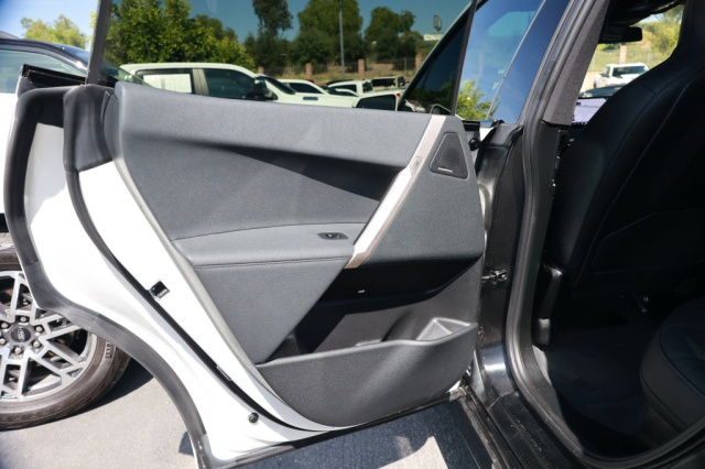 Used 2025 BMW iX xDrive50  in Norco, CA 40