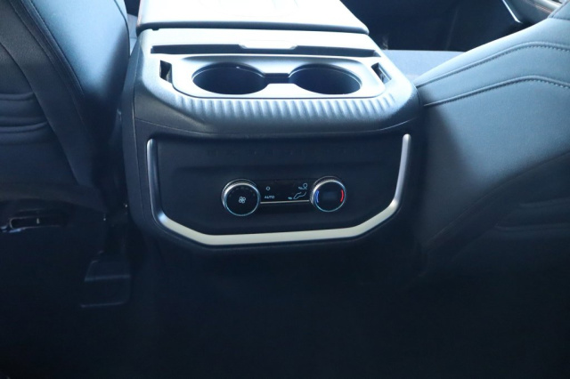 Used 2025 Ford Expedition Active  in Norco, CA 35