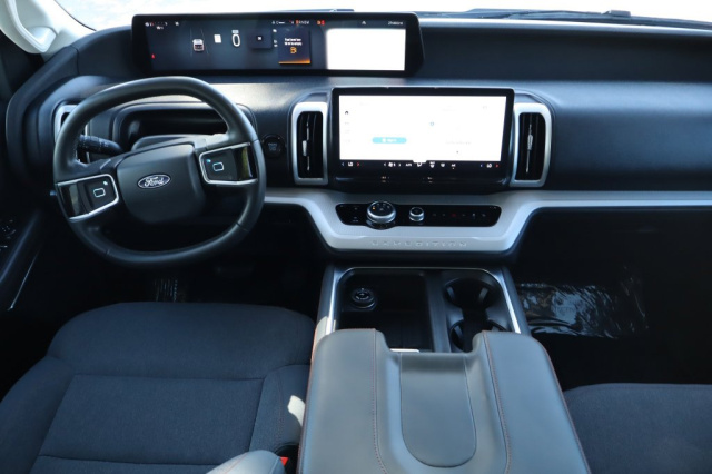 Used 2025 Ford Expedition Active  in Norco, CA 28