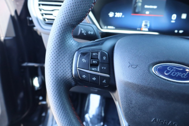 Used 2023 Ford Escape Hybrid ST-Line Select  in Norco, CA 26