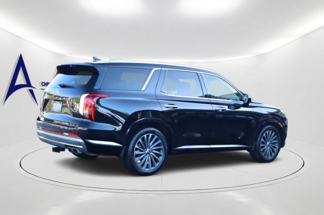 Used 2023 Hyundai Palisade Calligraphy  in Norco, CA 3
