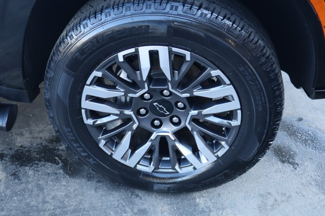 Used 2025 Chevrolet Tahoe Z71  in Norco, CA 9