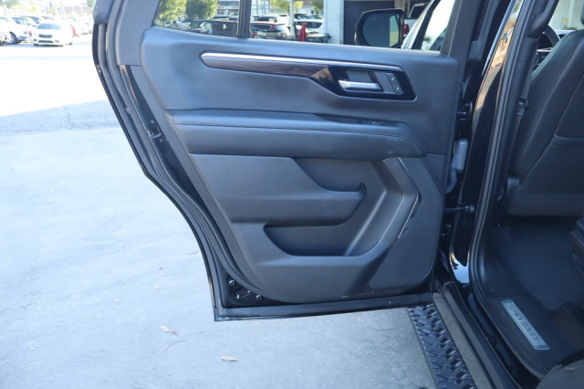 Used 2025 Chevrolet Tahoe Z71  in Norco, CA 35