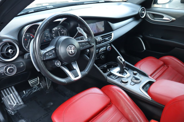 Used 2022 Alfa Romeo Giulia Veloce  in Norco, CA 16