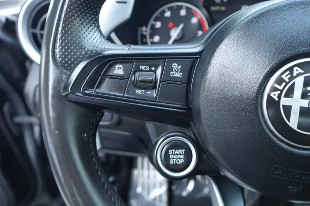 Used 2022 Alfa Romeo Giulia Veloce  in Norco, CA 22