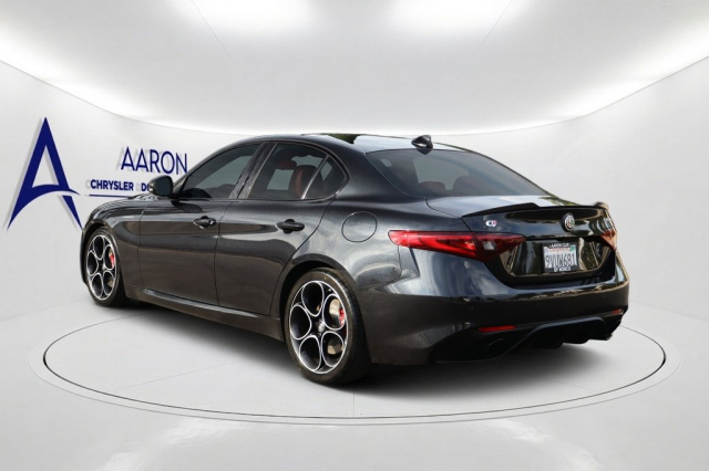 Used 2022 Alfa Romeo Giulia Veloce  in Norco, CA 6