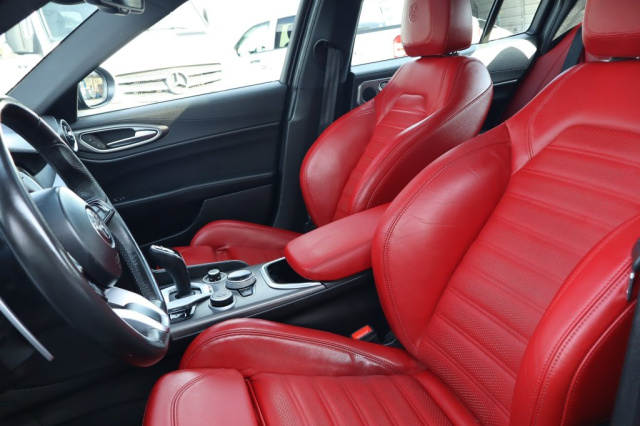 Used 2022 Alfa Romeo Giulia Veloce  in Norco, CA 18