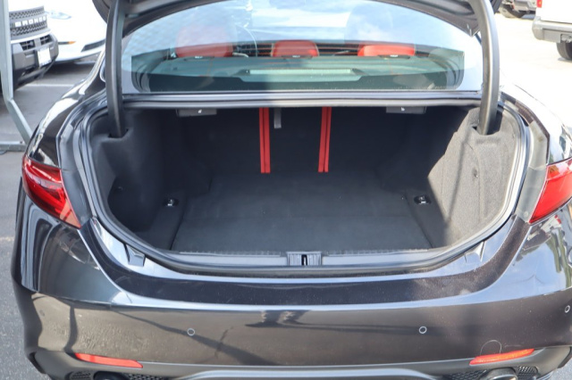 Used 2022 Alfa Romeo Giulia Veloce  in Norco, CA 36