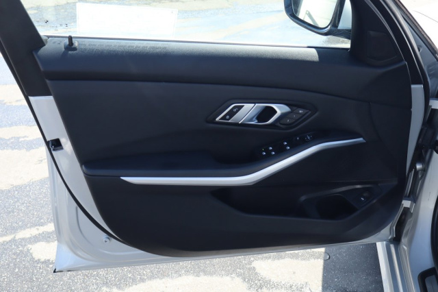 Used 2020 BMW 3 Series 330i  in Norco, CA 19
