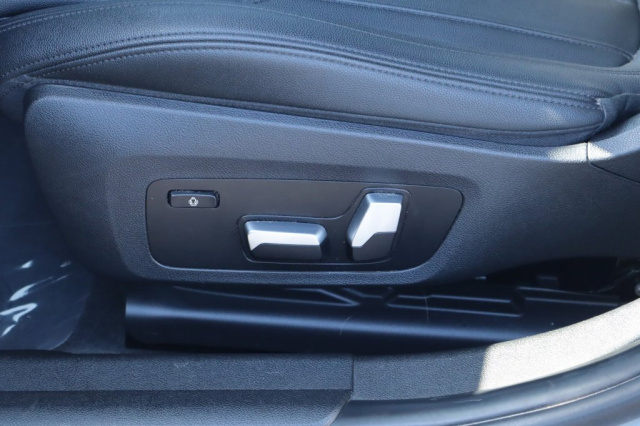 Used 2020 BMW 3 Series 330i  in Norco, CA 21