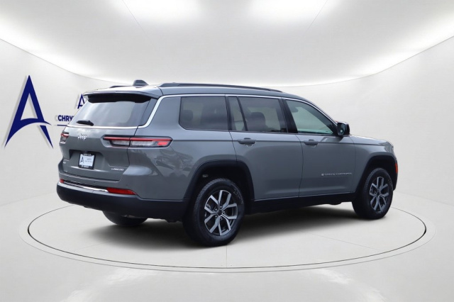 New 2027 Jeep Grand Cherokee L   in Norco, CA 3