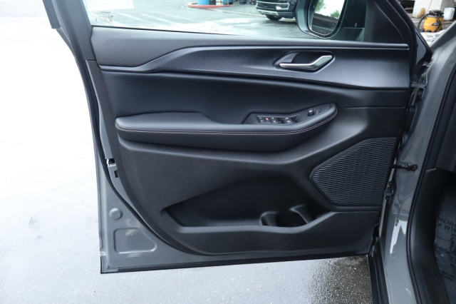 New 2027 Jeep Grand Cherokee L   in Norco, CA 17