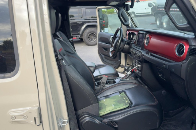 Used 2022 Jeep Gladiator Rubicon  in Norco, CA 14