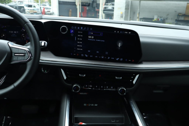 Used 2025 Chevrolet Tahoe Premier  in Norco, CA 27
