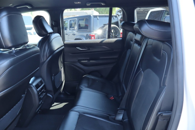 Used 2025 Jeep Grand Cherokee Altitude  in Norco, CA 37