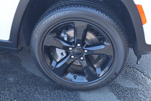 Used 2025 Jeep Grand Cherokee Altitude  in Norco, CA 12