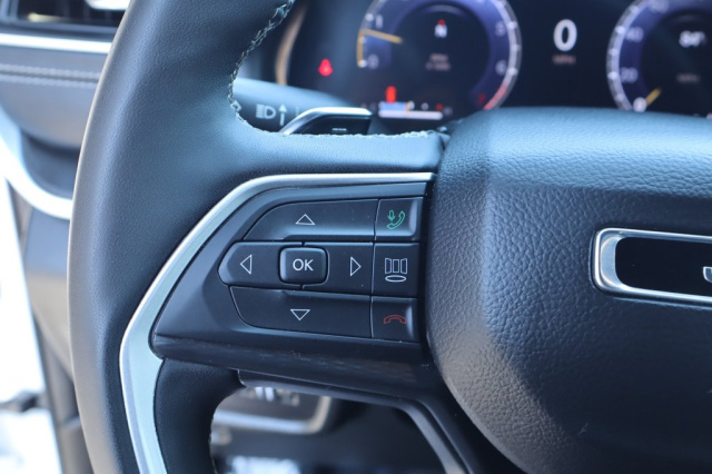 Used 2025 Jeep Grand Cherokee Altitude  in Norco, CA 26