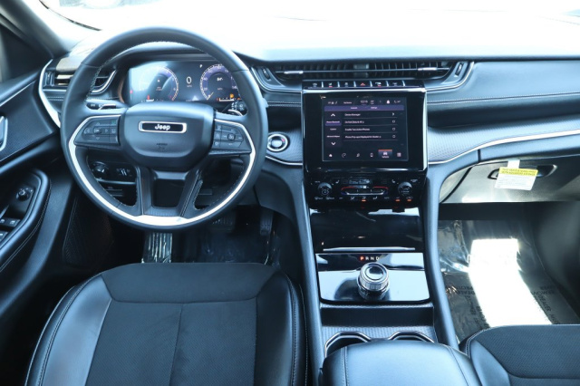 Used 2025 Jeep Grand Cherokee Altitude  in Norco, CA 29