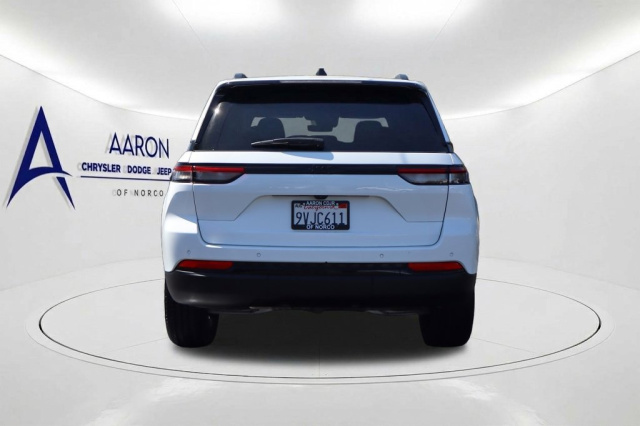 Used 2025 Jeep Grand Cherokee Altitude  in Norco, CA 6