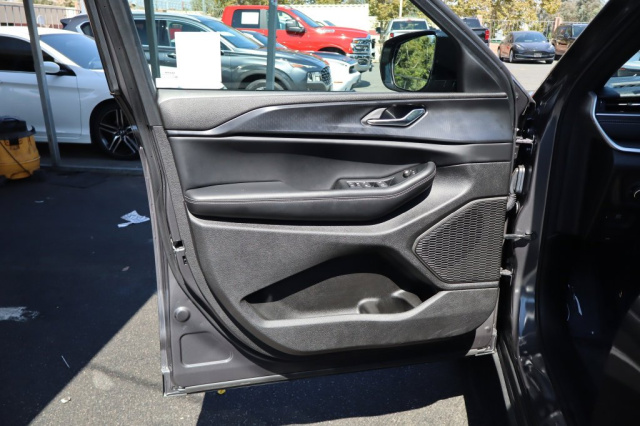 Used 2025 Jeep Grand Cherokee Altitude  in Norco, CA 21