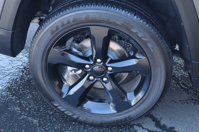 Used 2025 Jeep Grand Cherokee Altitude  in Norco, CA 14