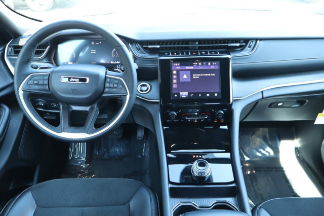 Used 2025 Jeep Grand Cherokee Altitude  in Norco, CA 29