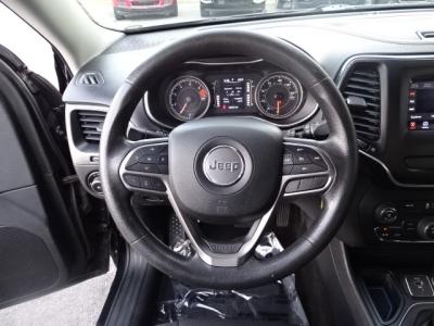 Used 2019 Jeep Cherokee Latitude FWD in Las Vegas, NV 9