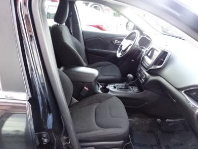 Used 2019 Jeep Cherokee Latitude FWD in Las Vegas, NV 23