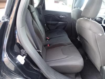 Used 2019 Jeep Cherokee Latitude FWD in Las Vegas, NV 25