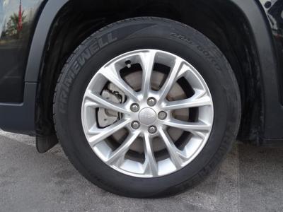 Used 2019 Jeep Cherokee Latitude FWD in Las Vegas, NV 41