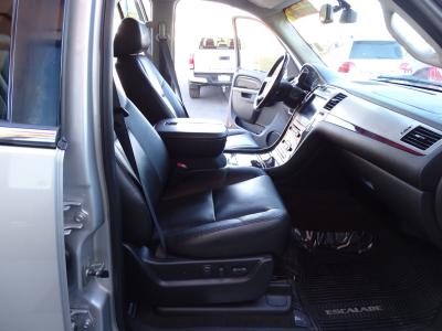 Used 2011 Cadillac Escalade EXT AWD 4dr Premium in Las Vegas, NV 25