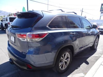 Used 2015 Toyota Highlander FWD 4dr V6 XLE in Las Vegas, NV 4
