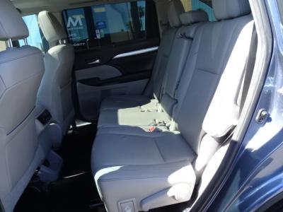 Used 2015 Toyota Highlander FWD 4dr V6 XLE in Las Vegas, NV 30
